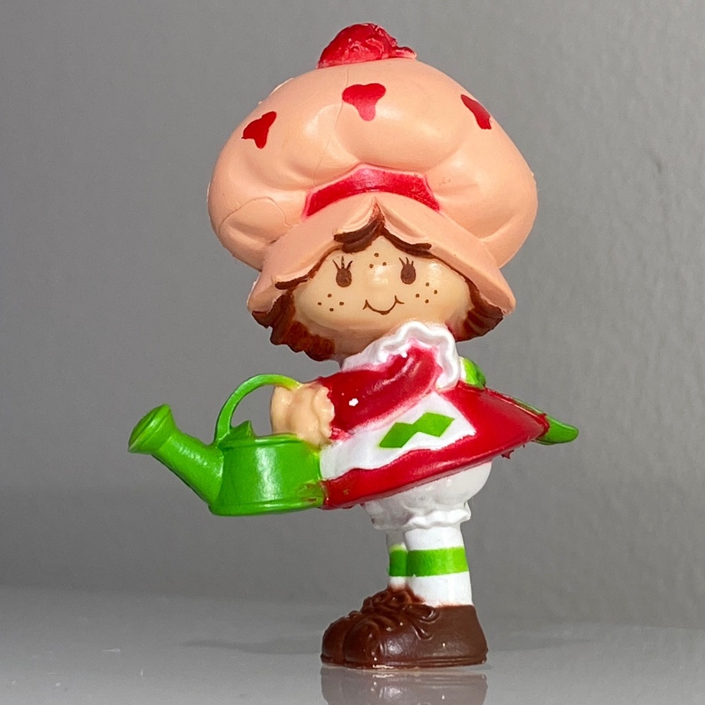 Vintage Strawberry Shortcake with Watering Can PVC Figurine, 1981